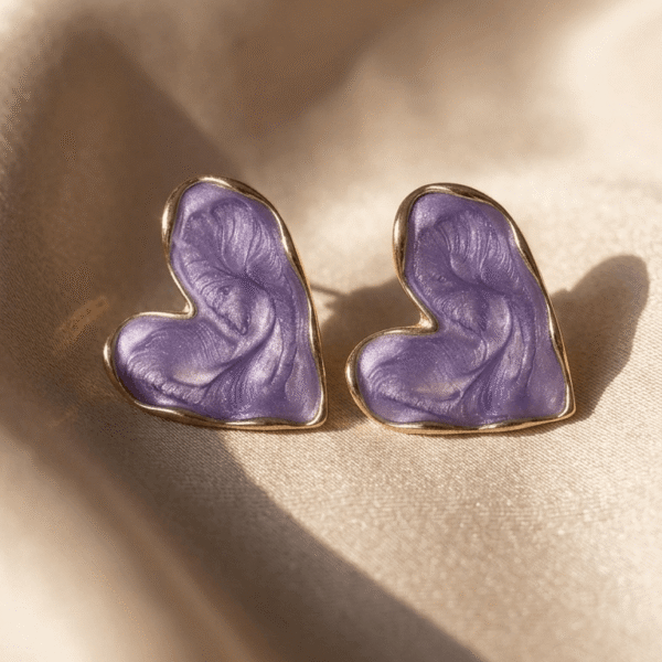 The Violet Heart Stud